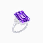 Load image into Gallery viewer, Art Deco Style Emerald Cut Ring with Baguette Diamond Shoulders - Shahin Jewelry