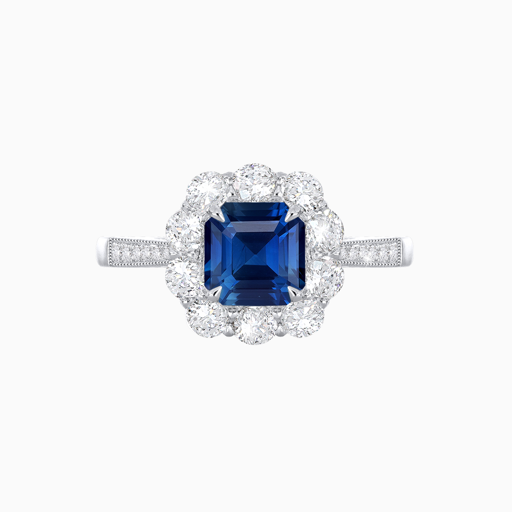 Elegant Asscher Cut Ring with Vintage Flair