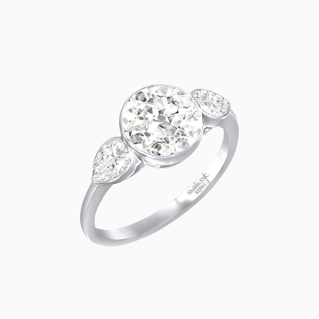 Round Brilliant Diamond Trilogy Ring - Shahin Jewelry
